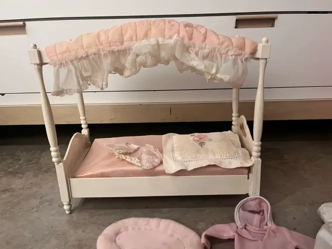 Vendo cama barbie estrela anos 80