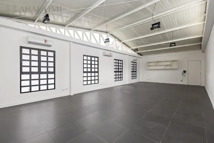 CONJUNTO COMERCIAL PARA LOCAÇÃO NO CENTRO CÍVICO