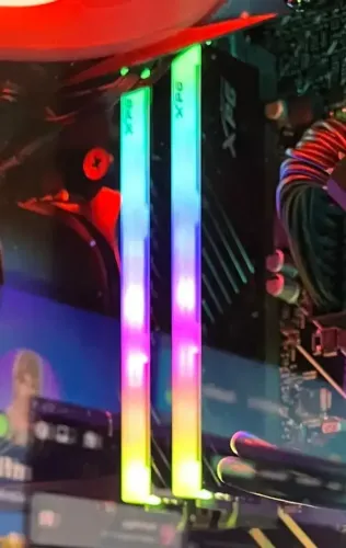 MEMORIA RAM DDR4 3200MHZ XPG RGB