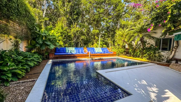Casa em Condomínio para comprar ou alugar com 280m², 4 quartos, 4 suítes, 3 vagas no bairr