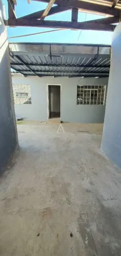 Casa aos fundos para locação no Cancelli em Cascavel Pr