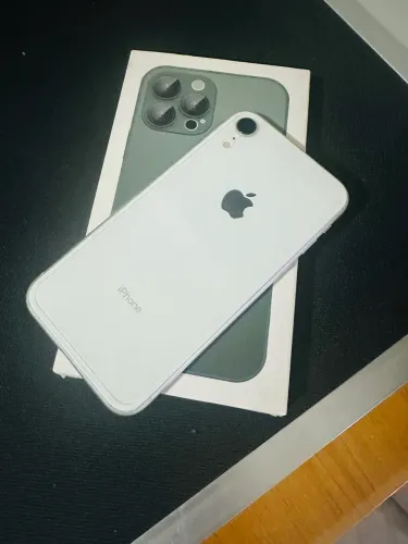 iPhone XR
