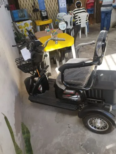 Triciclo elétrico novo