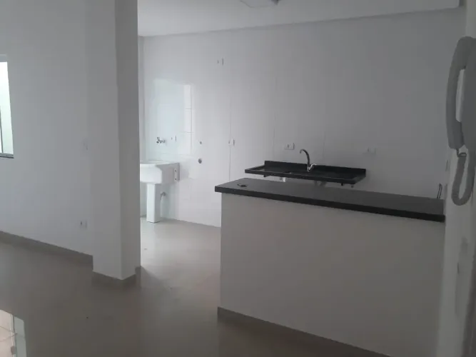 Apartamento com quintal para locação na Vila São Pedro  próximo à UFABC
