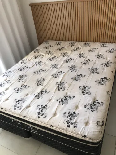 Cama Box Quenn 1,58 x 1,98 (Base + Colchão)