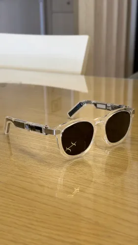 Óculos com sistema de som JBL SoundGlass