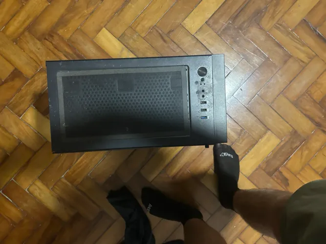 Gabinete Pichau (só vai o gabinete)