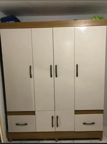 Vendo guarda roupa semi novo