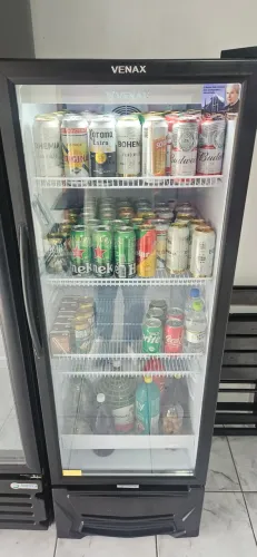 Expositores de bebidas semi-novos 