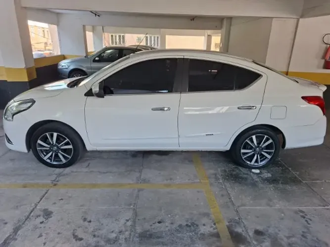 Nissan Versa Unique 1.6 16V Flexstart 4P Aut. 2018