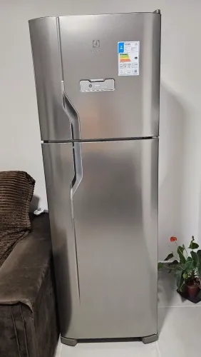 Geladeira Electrolux 371L Dúplex Inox