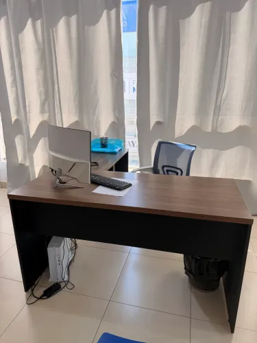 Vendo mesa em L escritório 