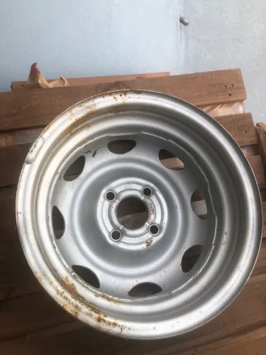Vendo roda original do celta super nova trat. *