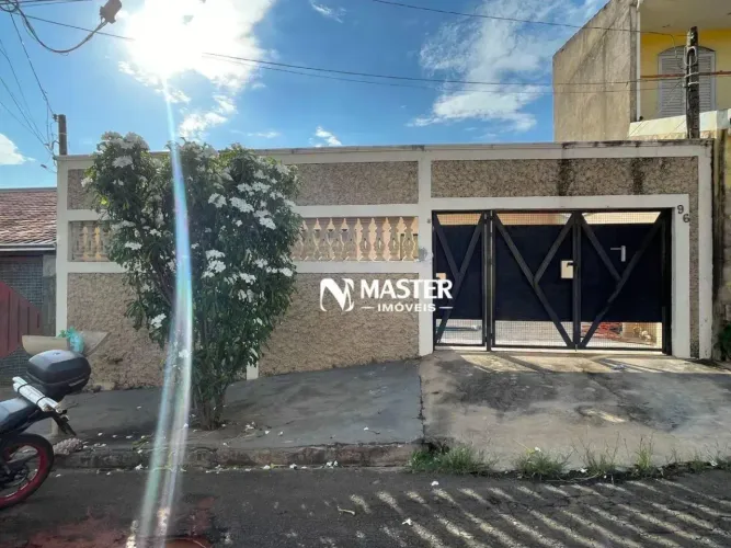 Casa com 2 dormitórios para alugar, 130 m² por R$ 1.700/mês - Vila Maria - Marília/SP