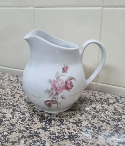 Rara Leiteira / Cremeira Vintage 550ml Em Porcelana Legítima Anos 70