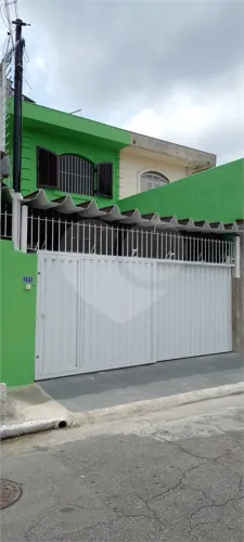 Sobrado à venda com 2 quartos em Jardim Itacolomi, São Paulo