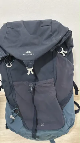 Mochila para trilha Quechua 30L