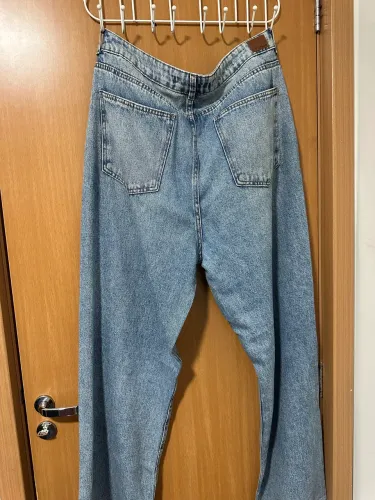 Calça jeans tam 46