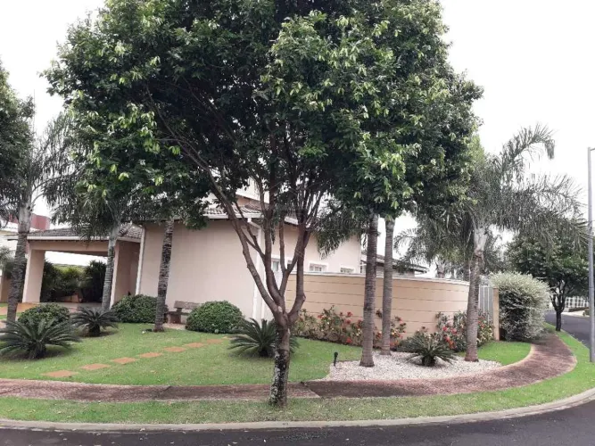 Venda de Casas / Condomínio na cidade de Araraquara