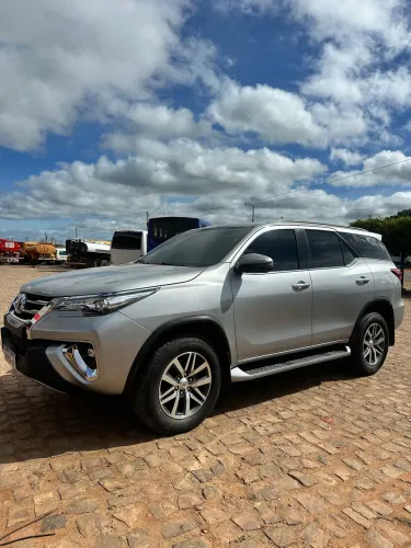 Toyota Hilux SW4 SRX 4X4 2.8 TDI 16V Dies. Aut. 2019