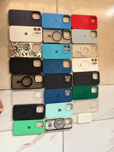 Capinhas IPhone 15 Pro Max (23 unidades)