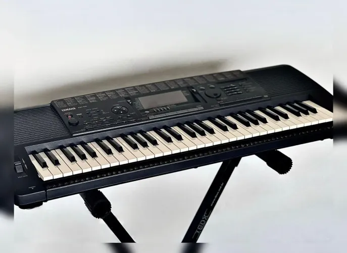 TECLADO ARRANJADOR YAMAHA PRS 520