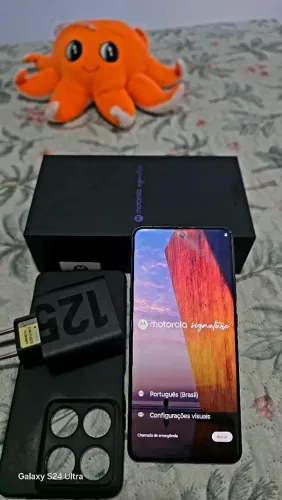 Motorola Signature