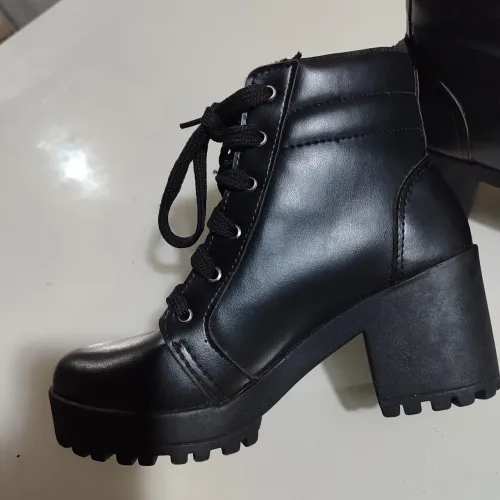 BOTA FEMININA CANO CURTO - TAM 34