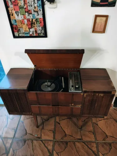 Rádio Vitrola