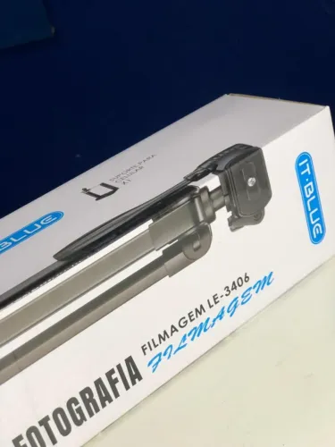 Tripé para filmagem Ajustável 1,36m - Leve e Portátil para Câmera e Celular