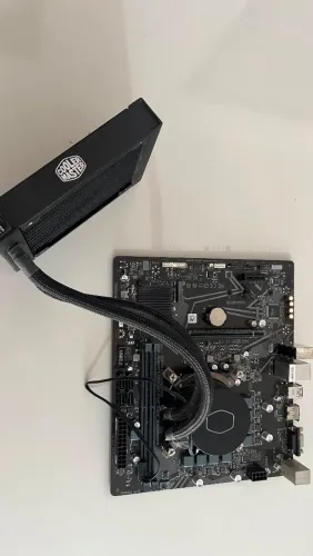 Processador Intel Core I5-10400 + Placa Mãe Gigabyte H510M + Water Cooler da Cooler Maste