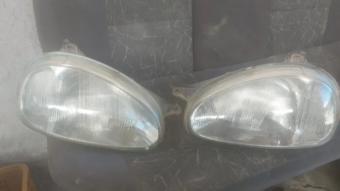 Farol corsa classic