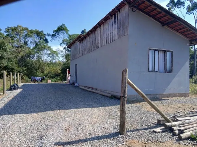 Vendo casa na Vila da Glória