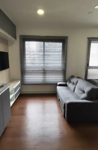 Studio mobiliado 32 m² no Centro de Curitiba