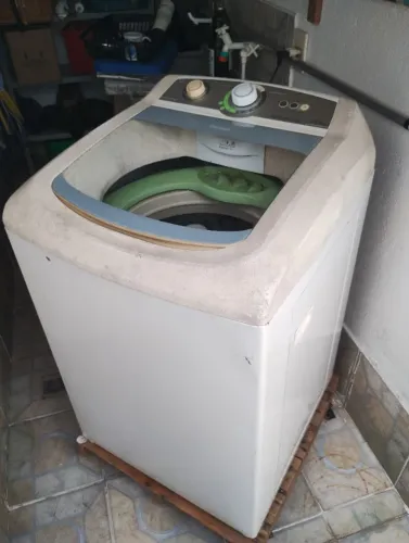 Máquina de lavar roupas - Consul