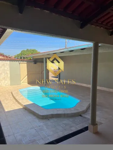 Casa- 4 quartos, 1 suíte, 180m², 4 banheiros, piscina-Residencial Portinari