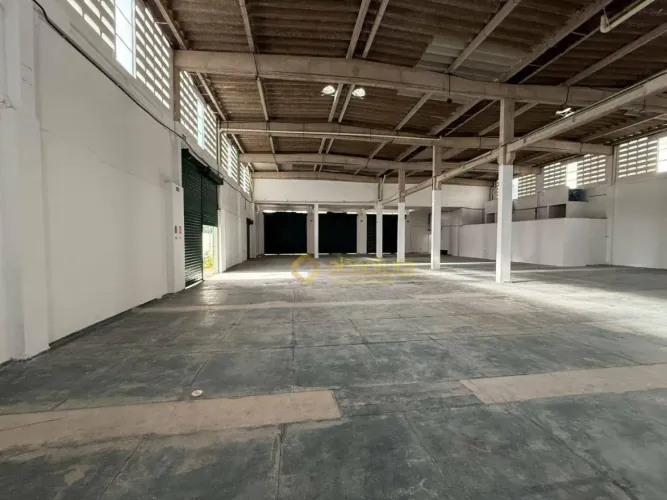 Galpão para alugar, 828 m² por R$ 30.925,08/mês - Caxangá - Recife/PE