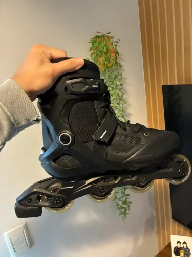 Roller/patins Oxelo 44 + Kit segurança