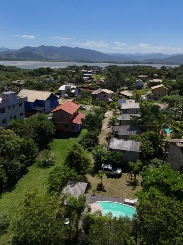 Oportunidade na Praia do Rosa | 4 Unidades, Piscina e Renda Imediata