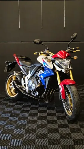 Honda CB 1000R 2015 Branca