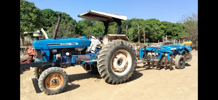 Trator Ford 6610