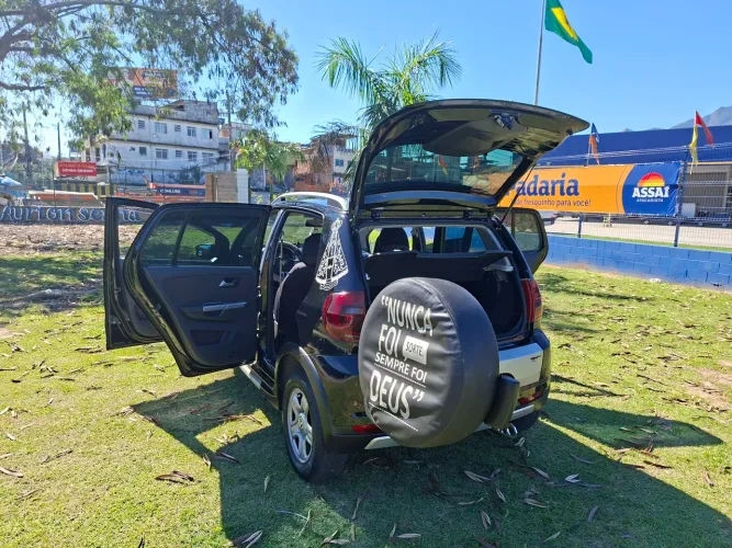 Volkswagen Crossfox 1.6 MI Total Flex 8V 5P 2013