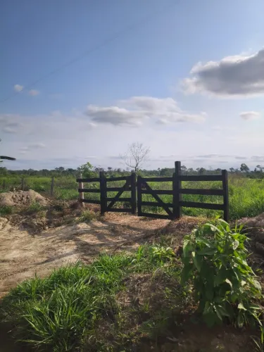 Colônia a 32 km da cidade