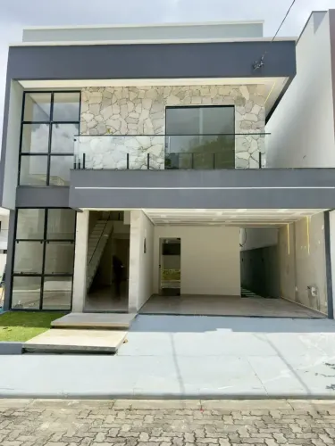 QUARTZO - Casa duplex com Piscina, 3 suítes e Escritório.