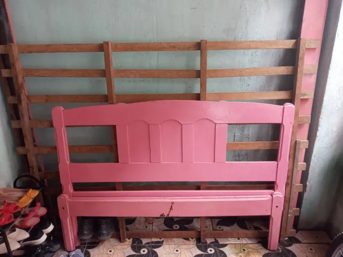 Cama com colchão casal