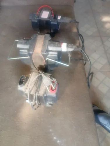 TRANSFORMADORES 110/220 VOLTS