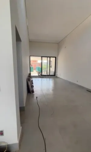 Casa de alto padrão com 172m² em condomínio fechado, bairro Quinta da Mata, Zona Leste em 