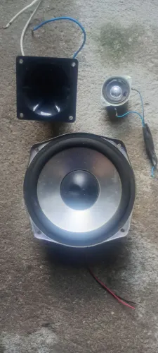 Alto falante de 6 e duas tuitas