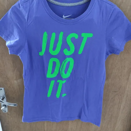 Camiseta Nike feminina Tam M