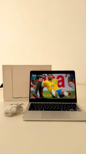 MacBook Air M3 256GB - 8GB